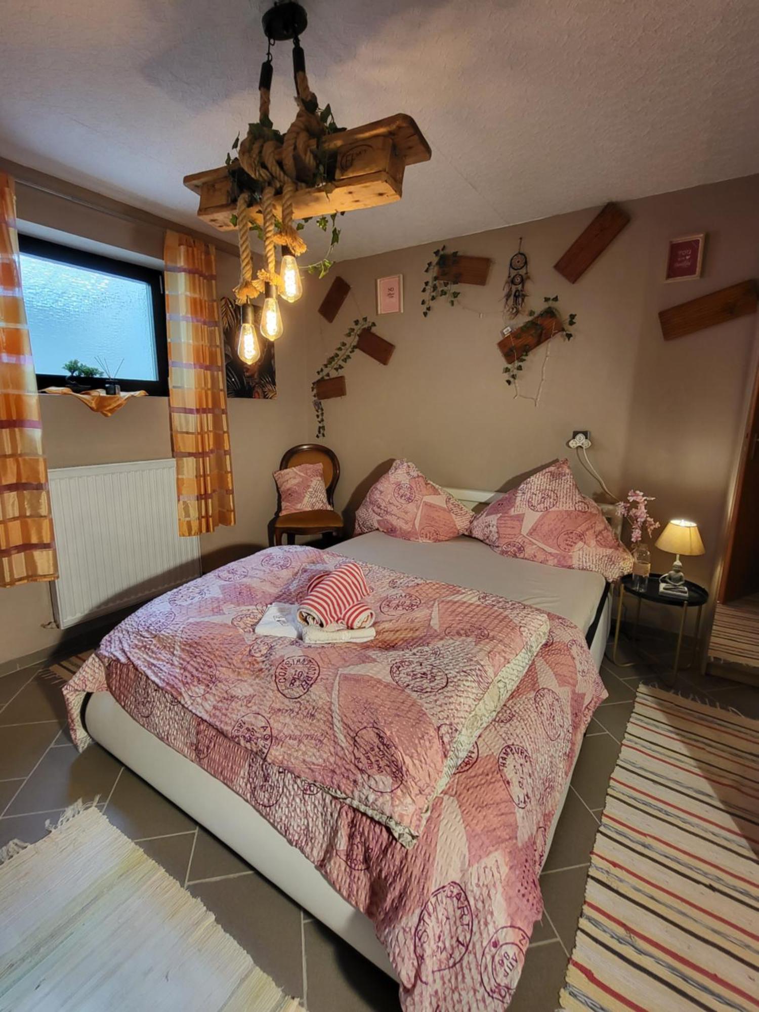 Appartamento Lovely Oasis Schmelz Esterno foto